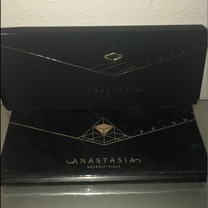 ABH Prism Palette w/ box